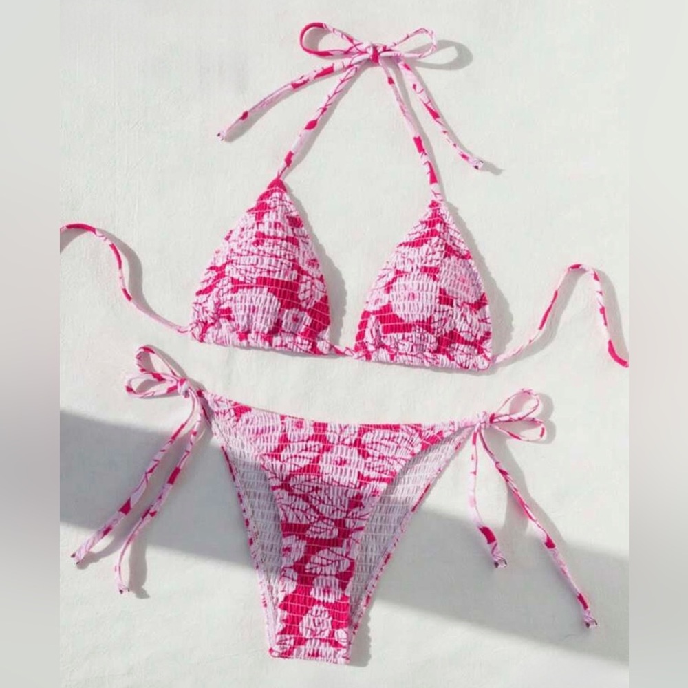 Pink bikini size XS (price is negotiable)